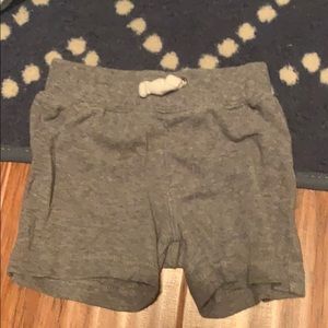 Carter’s pull on cotton shorts 9month
